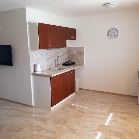 Apartman S Vinnym Sklepem Viktorie Pouzdrany Экстерьер фото